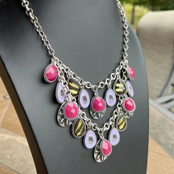 Premier Design Stunning Purple Multi-Strand Bib Necklace Silver Purple Green Tea - Picture 2 of 6